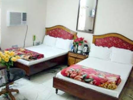 Hotel Prince Bodh Gaya Exterior photo